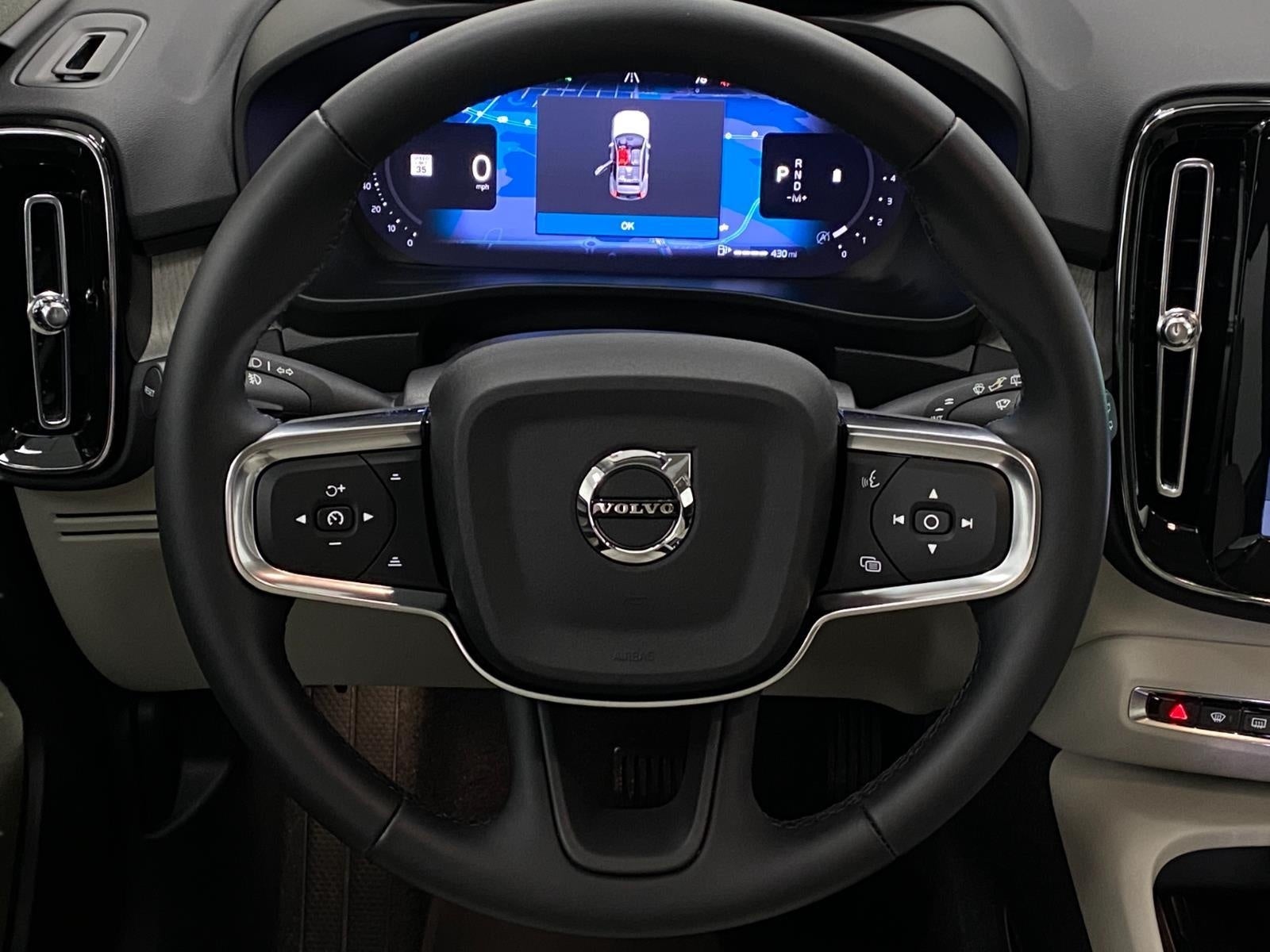 2026 Volvo XC40 B5 AWD Ultra