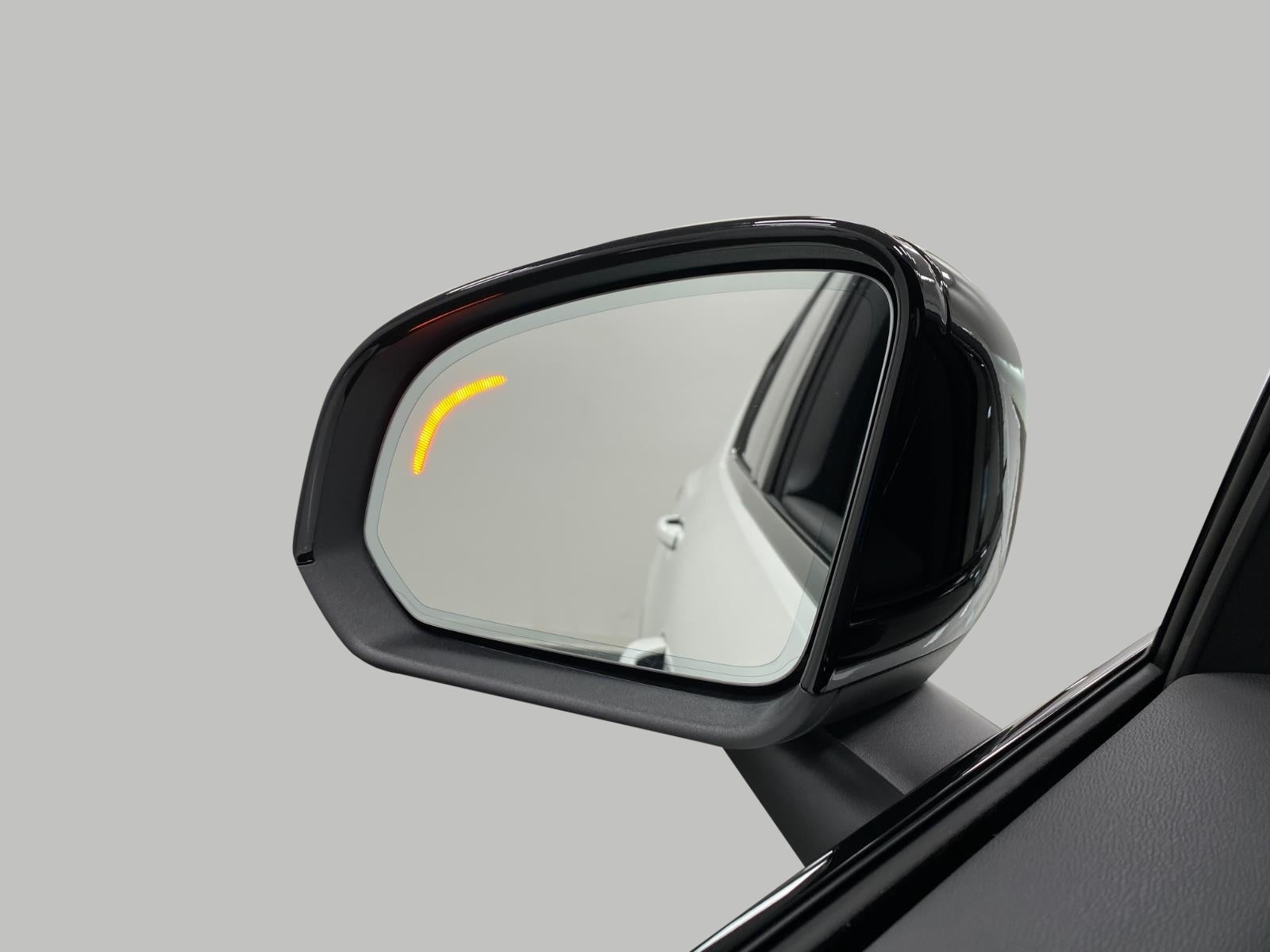 2026 Volvo XC40 B5 AWD Ultra