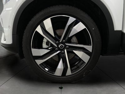 2026 Volvo XC40 B5 AWD Ultra