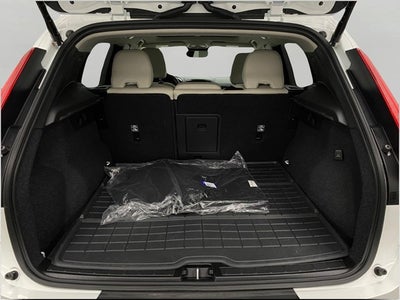 2026 Volvo XC40 B5 AWD Ultra