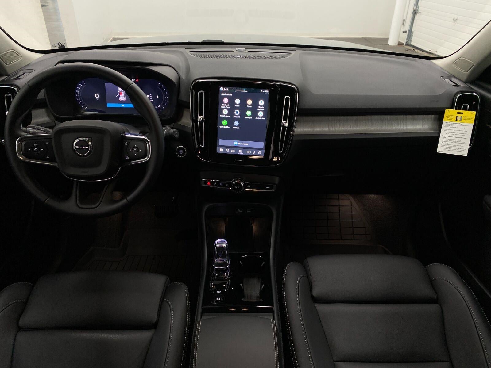 2026 Volvo XC40 B5 AWD Ultra