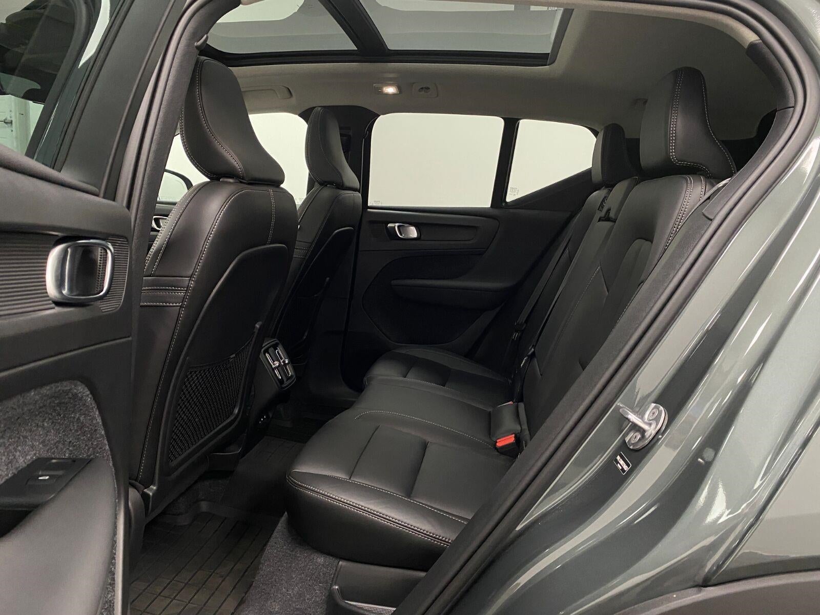 2026 Volvo XC40 B5 AWD Ultra
