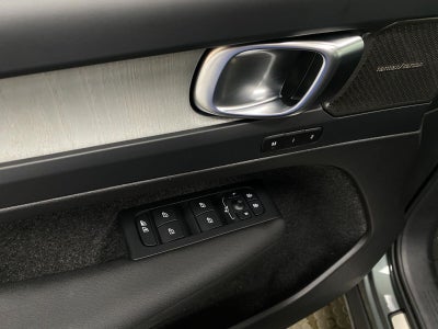 2026 Volvo XC40 B5 AWD Ultra