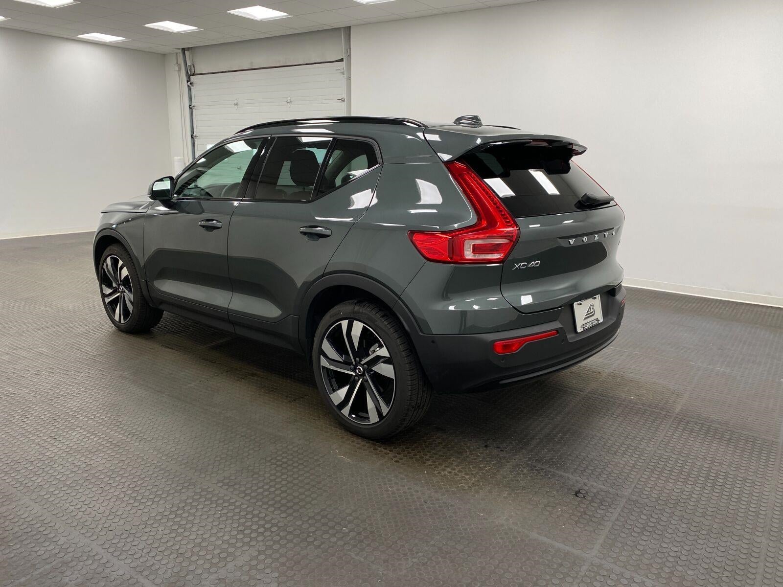 2026 Volvo XC40 B5 AWD Ultra