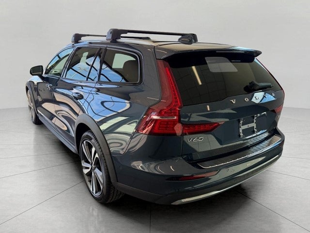 2026 Volvo V60 Cross Country B5 AWD Plus