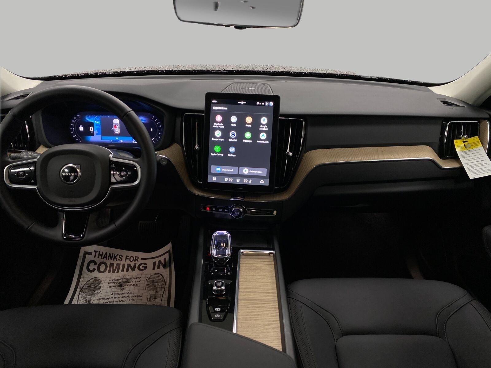 2026 Volvo XC60 B5 AWD Plus