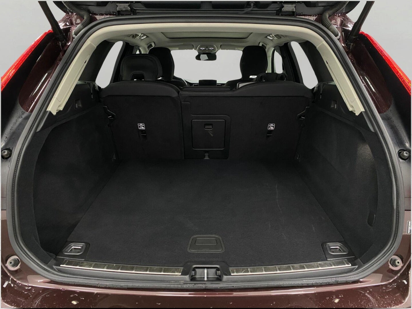 2026 Volvo XC60 B5 AWD Plus