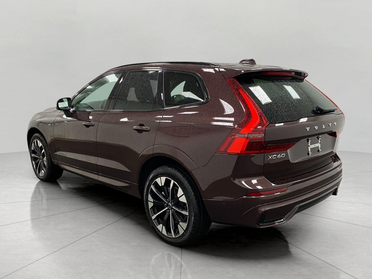 2026 Volvo XC60 B5 AWD Plus
