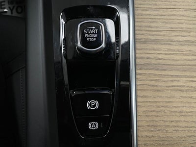 2026 Volvo XC60 B5 AWD Plus