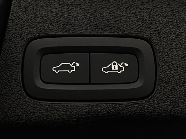 2026 Volvo XC60 B5 AWD Plus