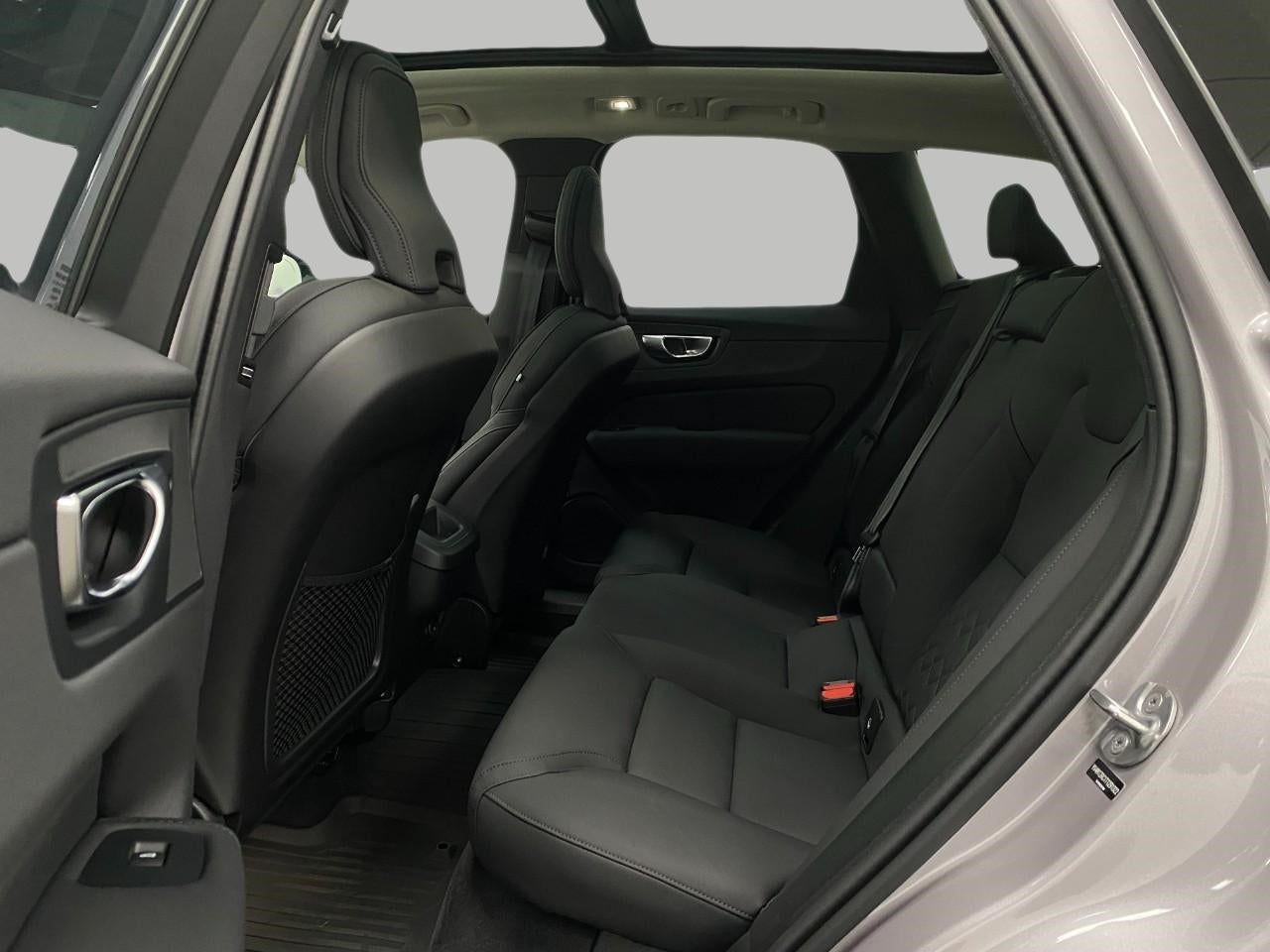 2026 Volvo XC60 B5 AWD Plus