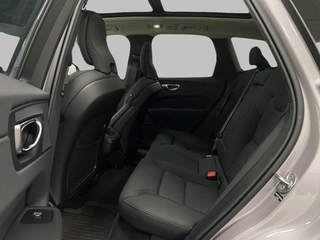 2026 Volvo XC60 B5 AWD Plus