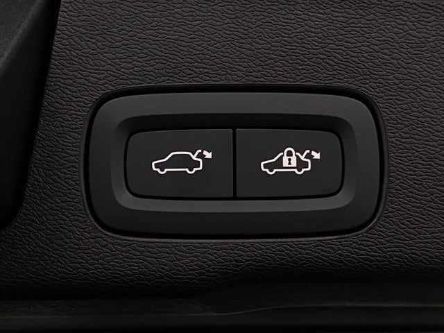 2026 Volvo XC60 B5 AWD Plus