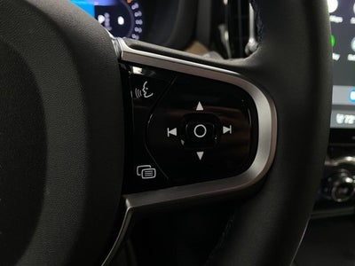 2026 Volvo XC60 B5 AWD Plus