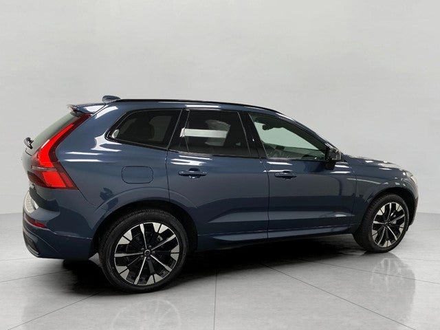 2026 Volvo XC60 B5 AWD Plus