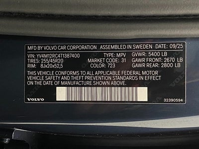 2026 Volvo XC60 B5 AWD Plus