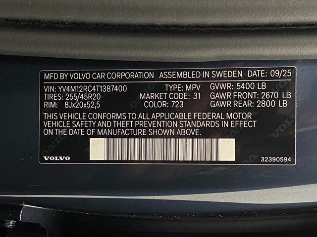 2026 Volvo XC60 B5 AWD Plus