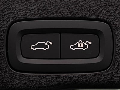 2026 Volvo XC60 B5 AWD Plus