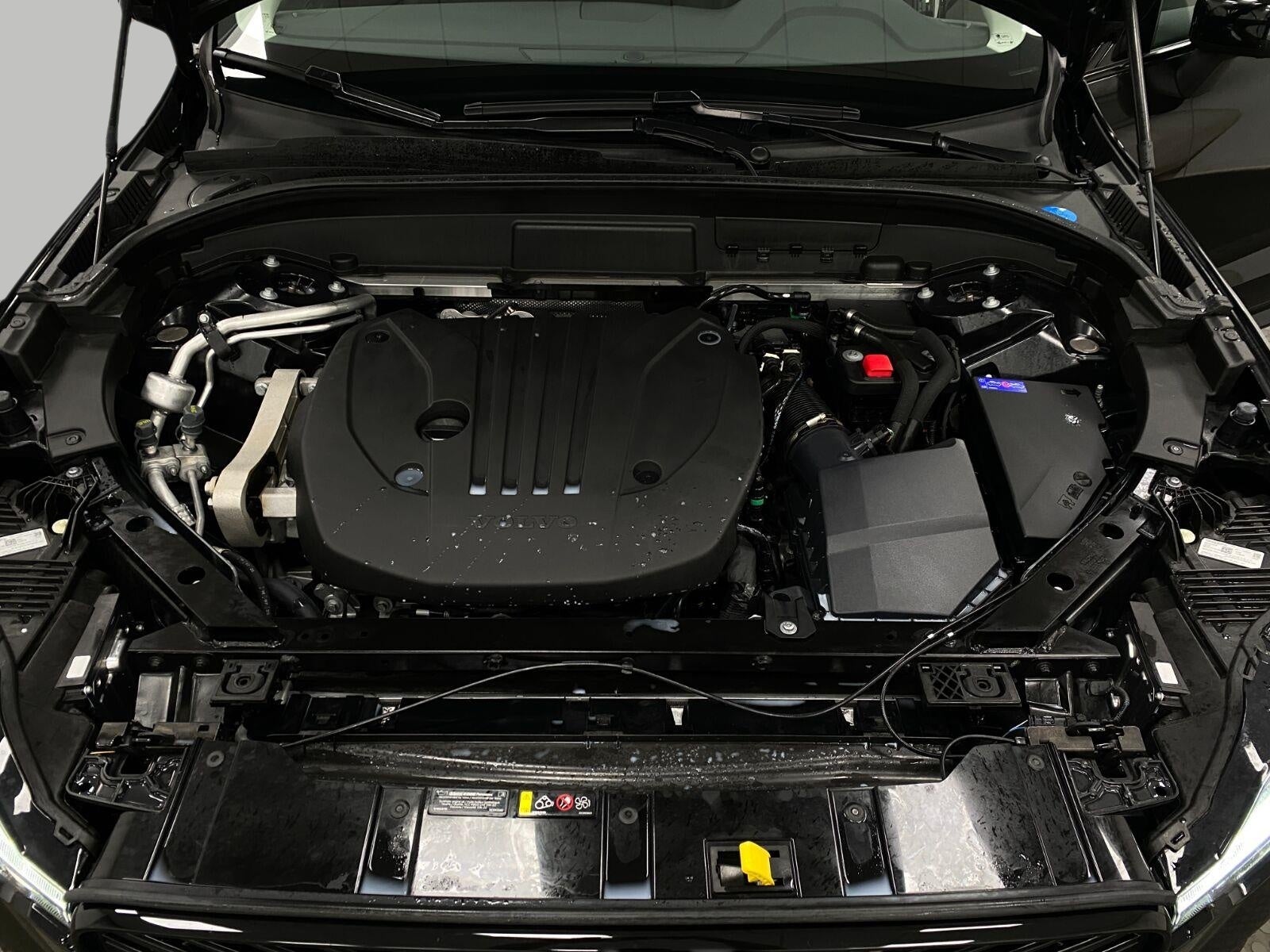 2026 Volvo XC60 B5 AWD Plus