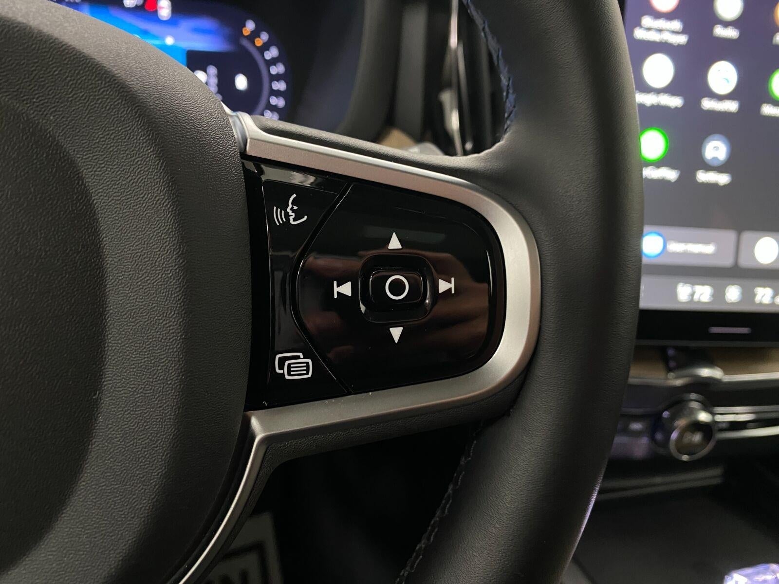 2026 Volvo XC60 B5 AWD Plus