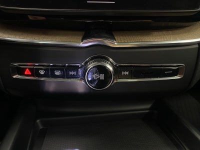 2026 Volvo XC60 B5 AWD Plus