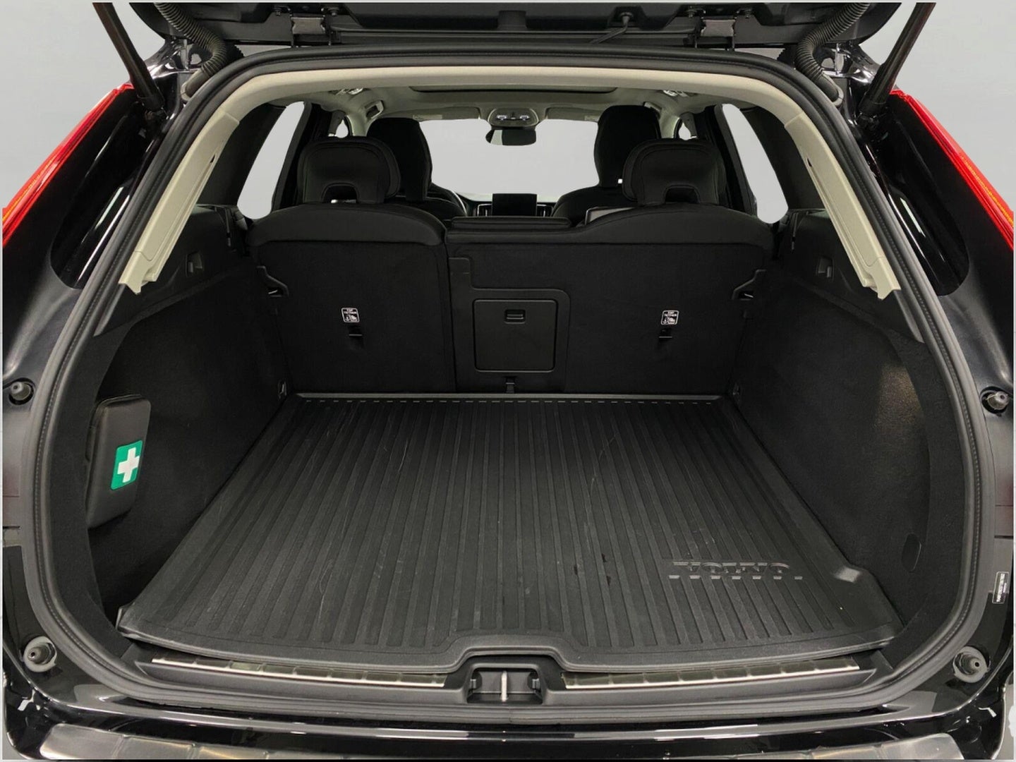 2026 Volvo XC60 B5 AWD Plus
