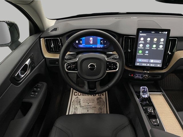 2026 Volvo XC60 B5 AWD Plus