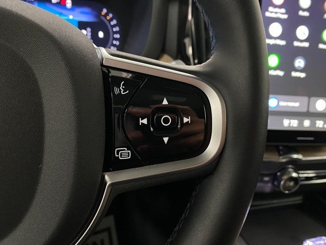 2026 Volvo XC60 B5 AWD Plus