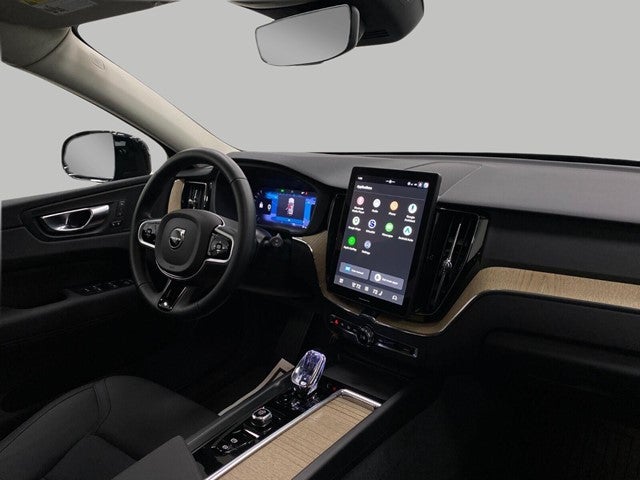 2026 Volvo XC60 B5 AWD Plus