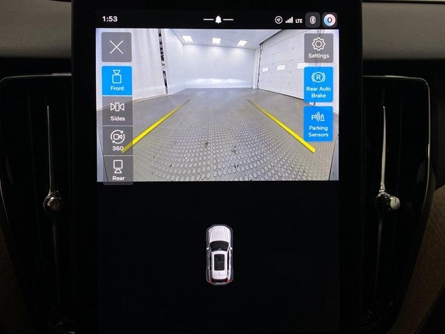 2026 Volvo XC60 B5 AWD Plus