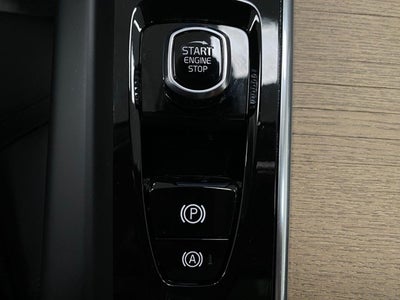 2026 Volvo XC60 B5 AWD Plus
