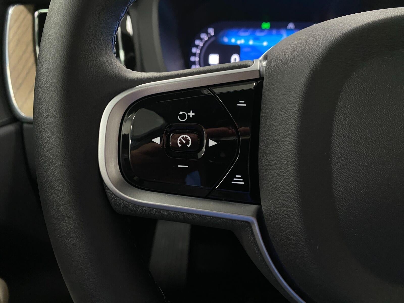 2026 Volvo XC60 B5 AWD Plus