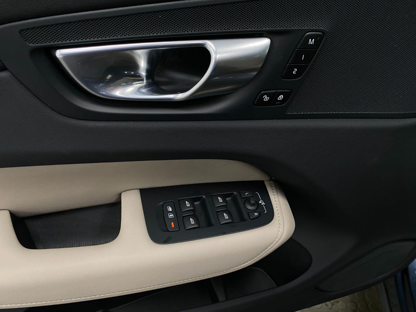2026 Volvo XC60 B5 AWD Plus