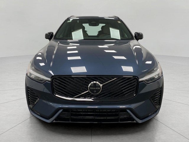 2026 Volvo XC60 B5 AWD Plus