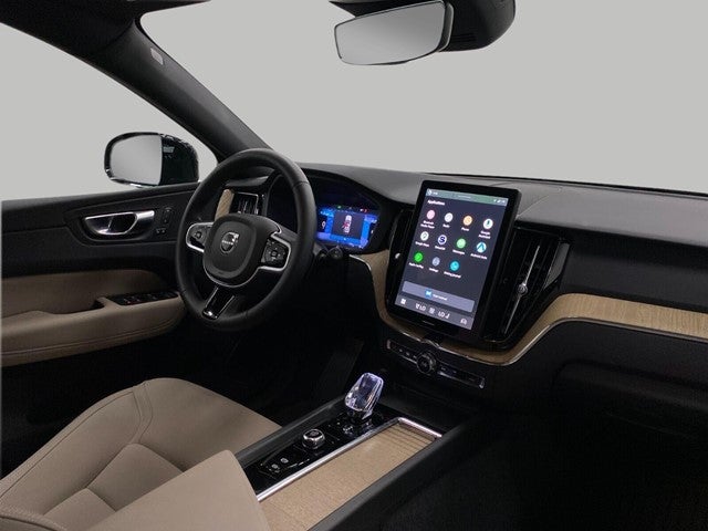 2026 Volvo XC60 B5 AWD Plus