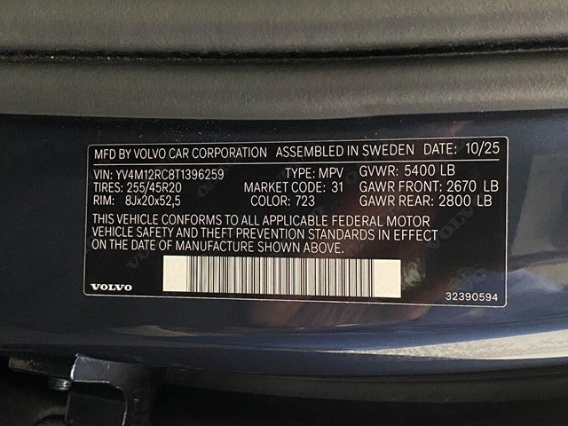 2026 Volvo XC60 B5 AWD Plus
