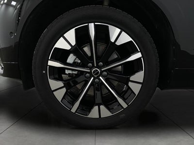 2026 Volvo XC60 B5 AWD Plus