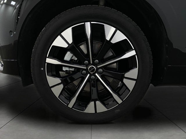 2026 Volvo XC60 B5 AWD Plus