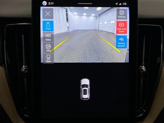 2026 Volvo XC60 B5 AWD Plus