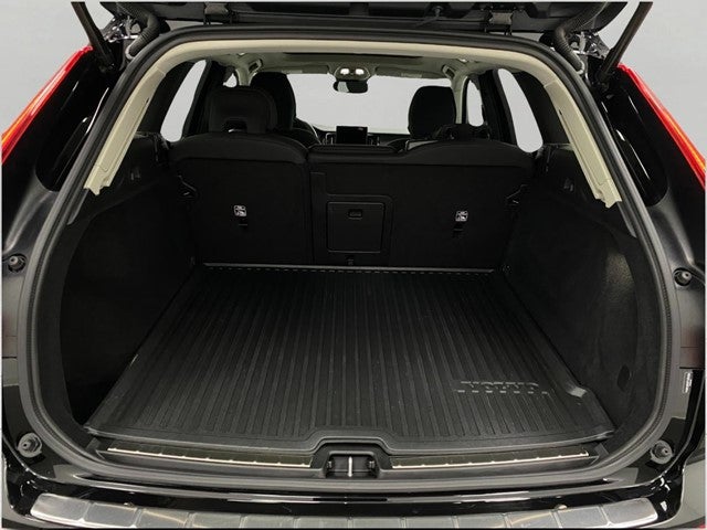 2026 Volvo XC60 B5 AWD Plus