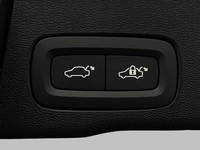 2026 Volvo XC60 B5 AWD Plus