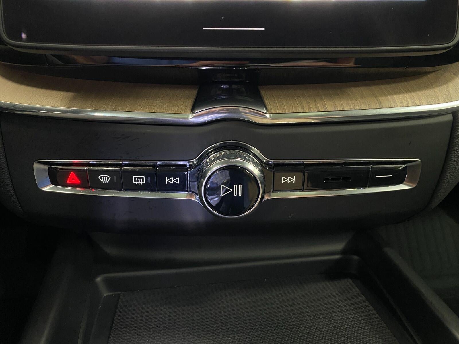 2026 Volvo XC60 B5 AWD Core