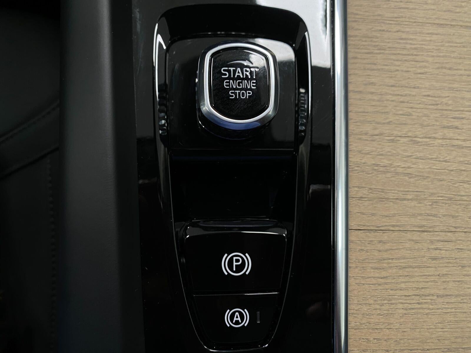 2026 Volvo XC60 B5 AWD Core