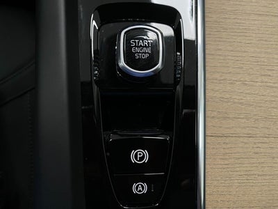 2026 Volvo XC60 B5 AWD Core