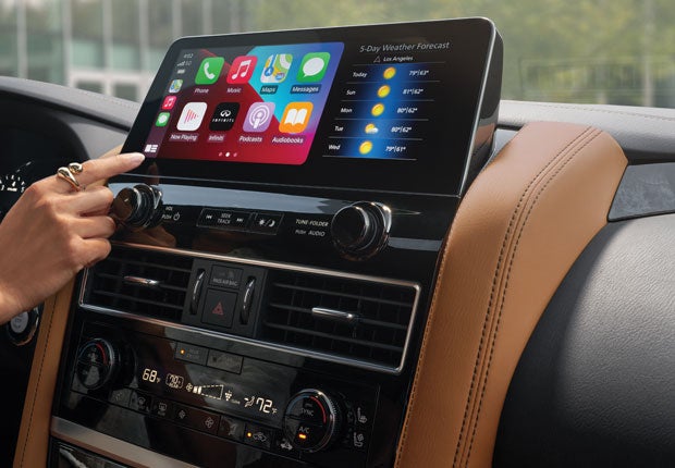 2024 INFINITI QX80 Key Features - WIRELESS APPLE CARPLAY® INTEGRATION | Bergstrom INFINITI of Appleton in Appleton WI