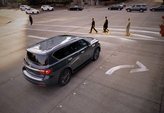 2024 INFINITI QX80 Key Features - PREDICTIVE FORWARD COLLISION WARNING | Bergstrom INFINITI of Appleton in Appleton WI